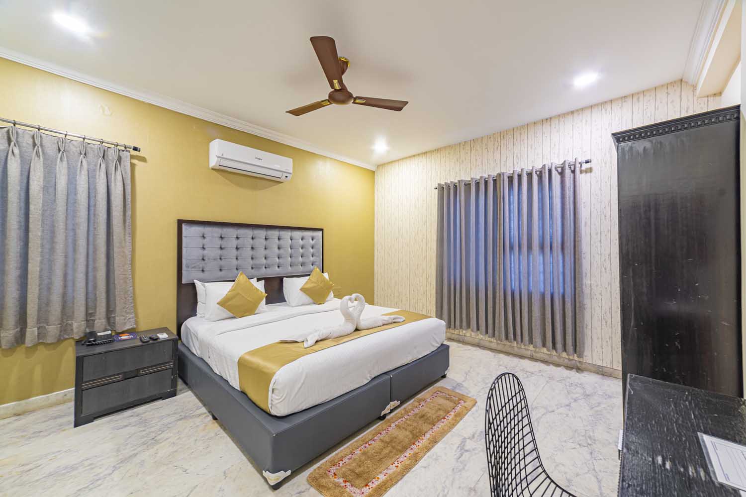3 BHK Suite thumbnail 14