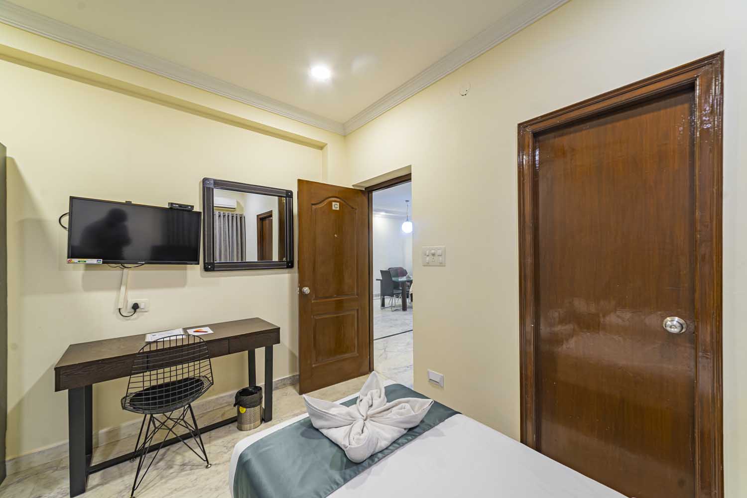 2 BHK Suite thumbnail 14